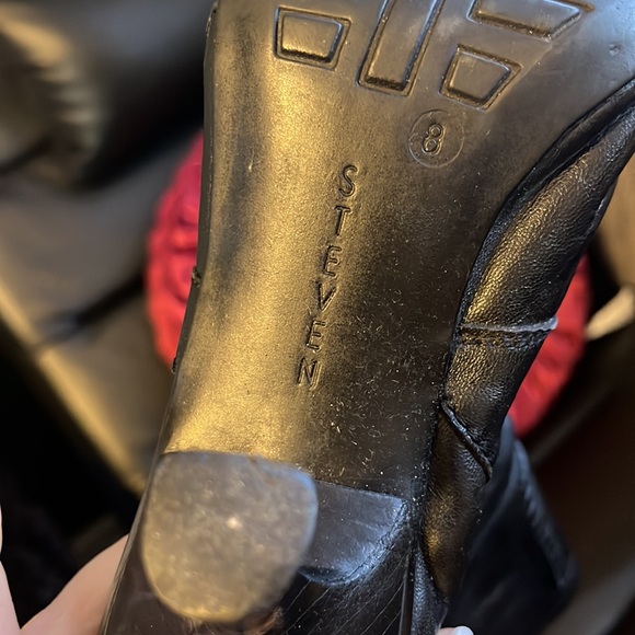 Boots - Picture 7 of 8